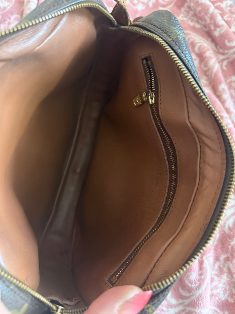 Louis Vuitton Monogram Juene Fille - Picture 7 of 11